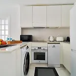 Marbella Banus Suites - Banus, Modern, Bright And Balcony