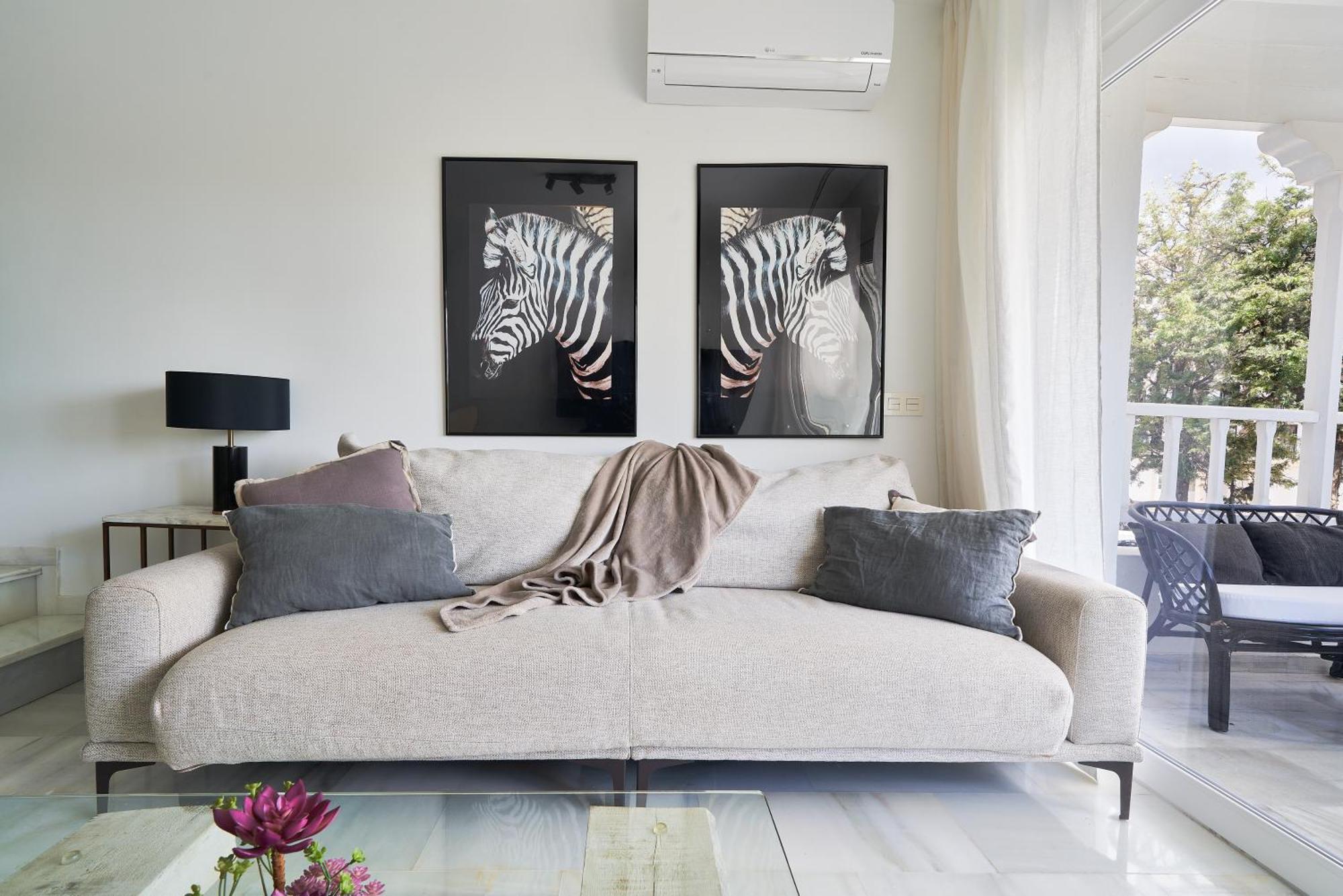 Apartment Banus - Banus, Modern, Bright And Balcony