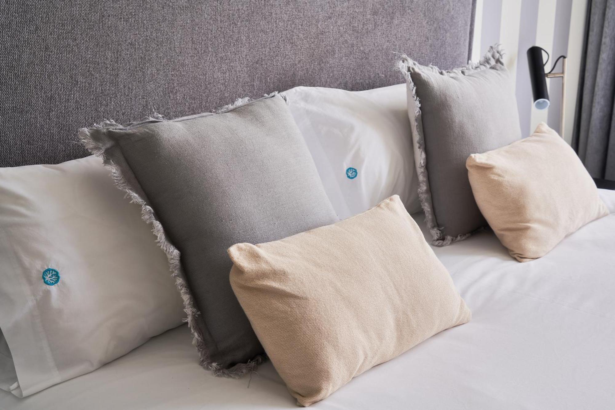 Banus - Banus, Modern, Bright And Balcony Apartment *