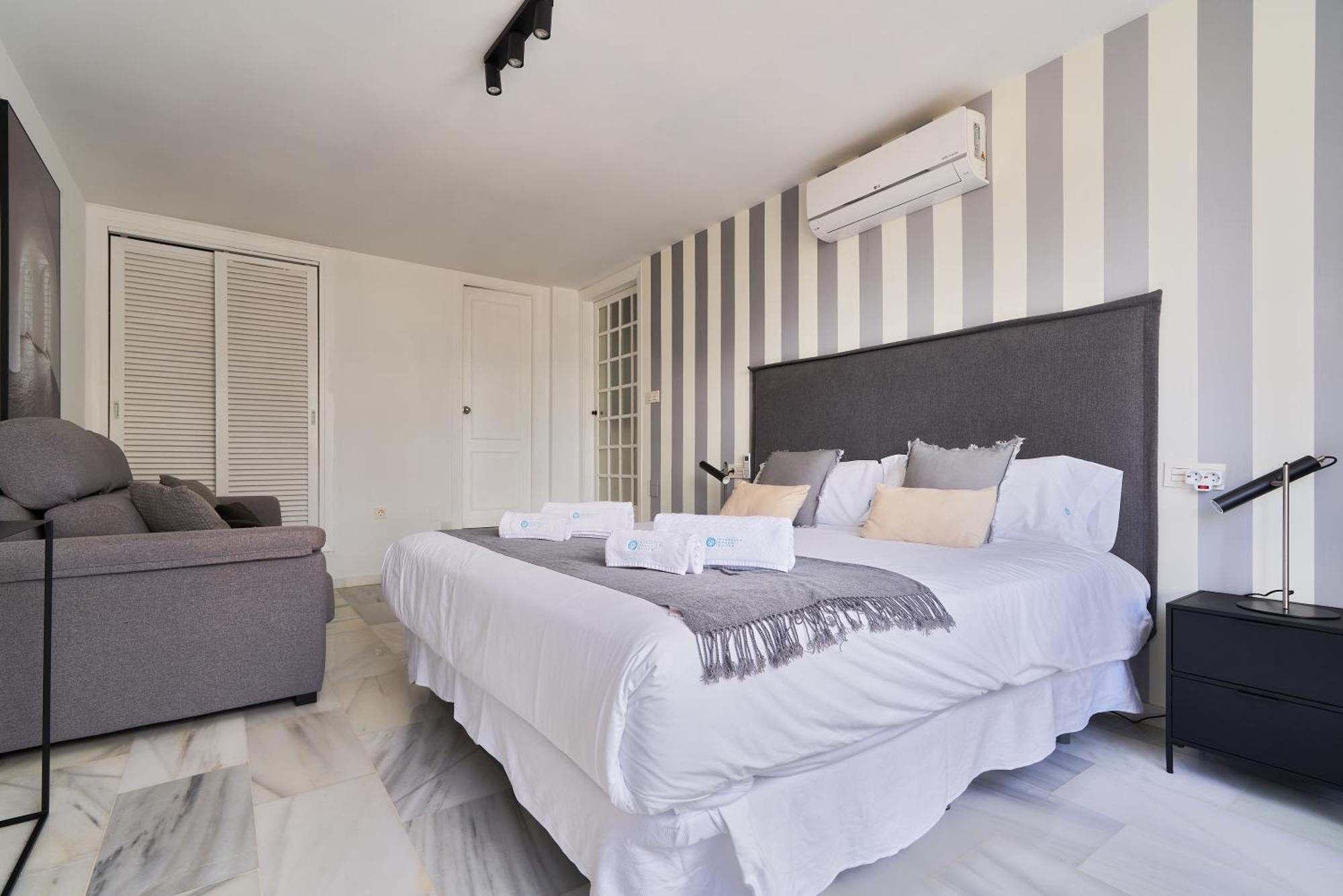 Apartamento Banus - Banus, Modern, Bright And Balcony *