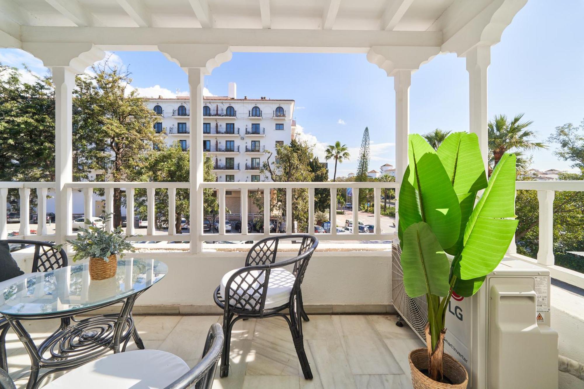 Apartamento Banus - Banus, Modern, Bright And Balcony *