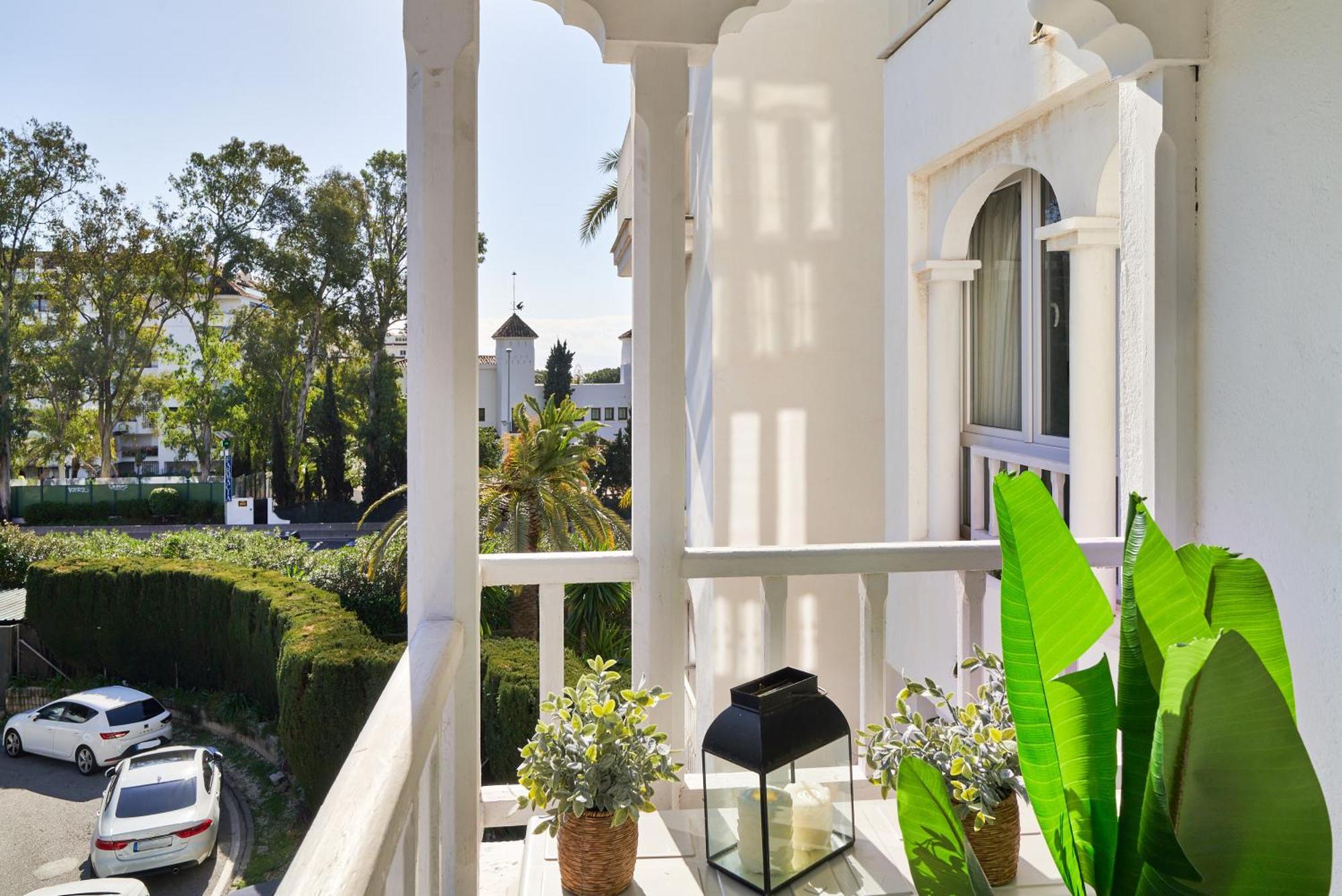 Banus - Banus, Modern, Bright And Balcony Apartamento *