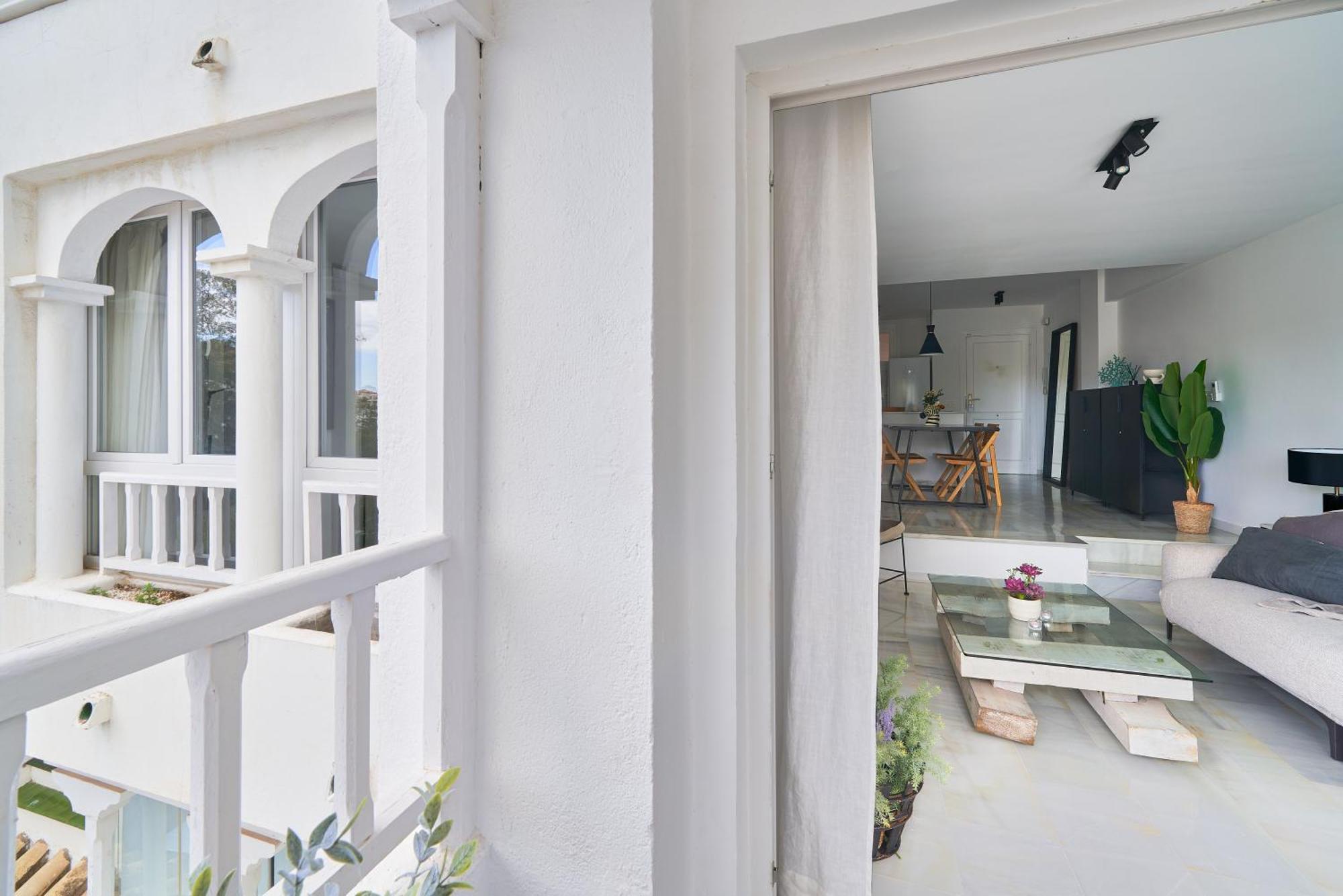 Banus - Banus, Modern, Bright And Balcony Apartamento Marbella